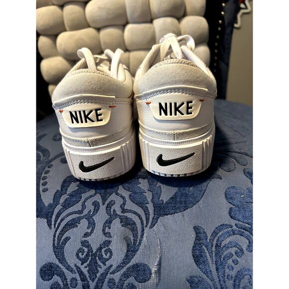 Nike Air Orange Swoop with Leopard Print Tongue Size 7/EU 38 - Picture 4 of 7